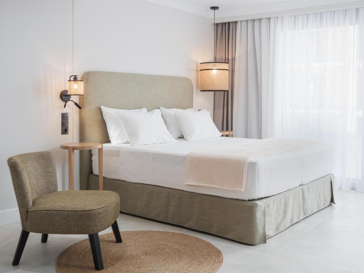Pyrgos Blue Aparthotel Malia  Ngoại thất bức ảnh